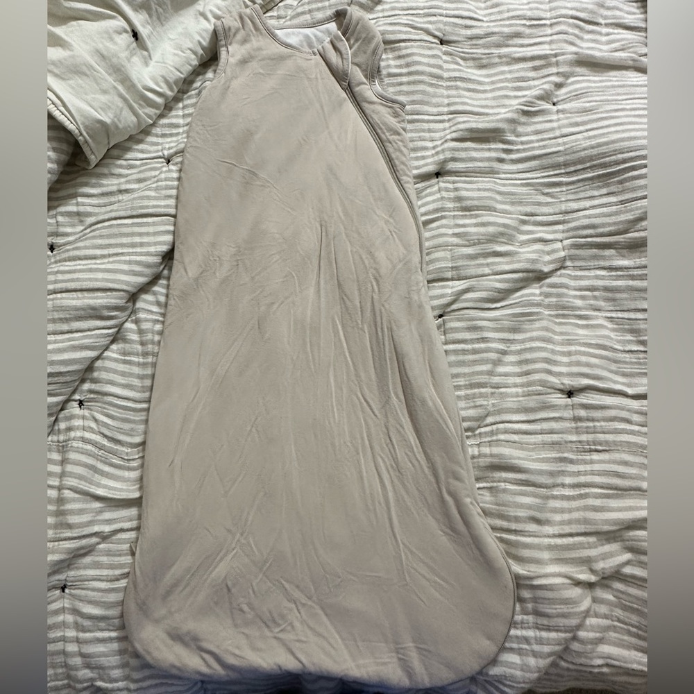 Kyte baby sleep bag color Oat